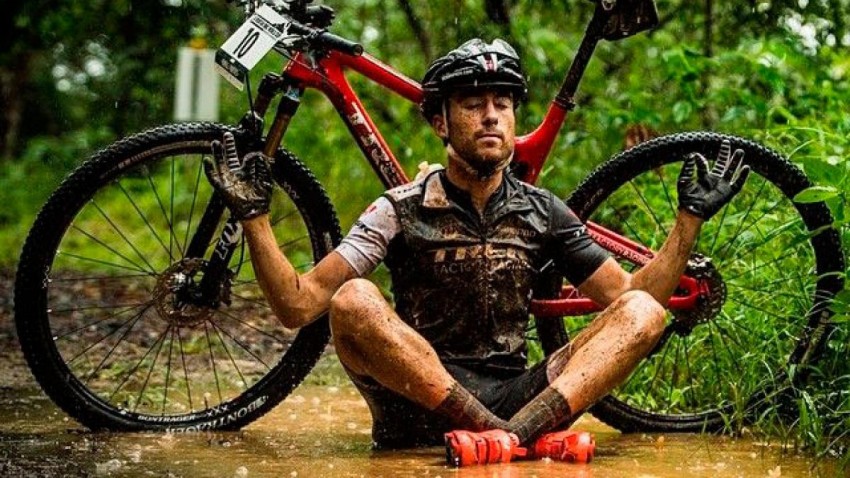 Bicicleta elétrica pode molhar? Sim — mas há um limite exato